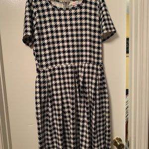 Lularoe blue paid Amelia dress.